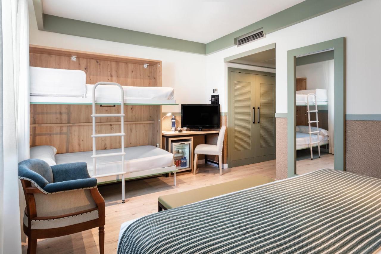 Catalonia Santa Justa Hotel
